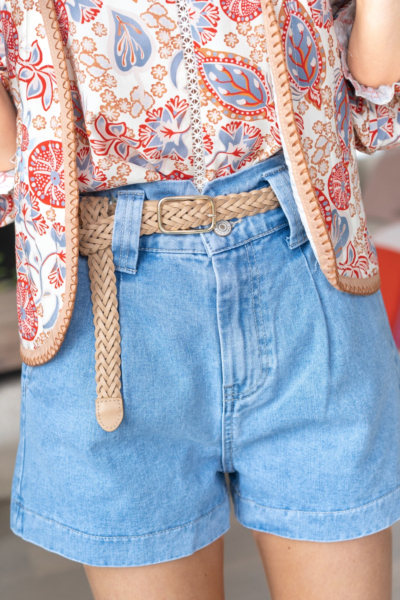 Jeans shorts with v detail