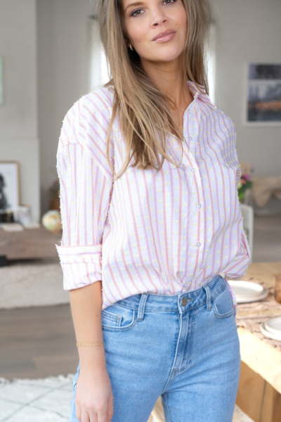 Shirt with stripes and relief